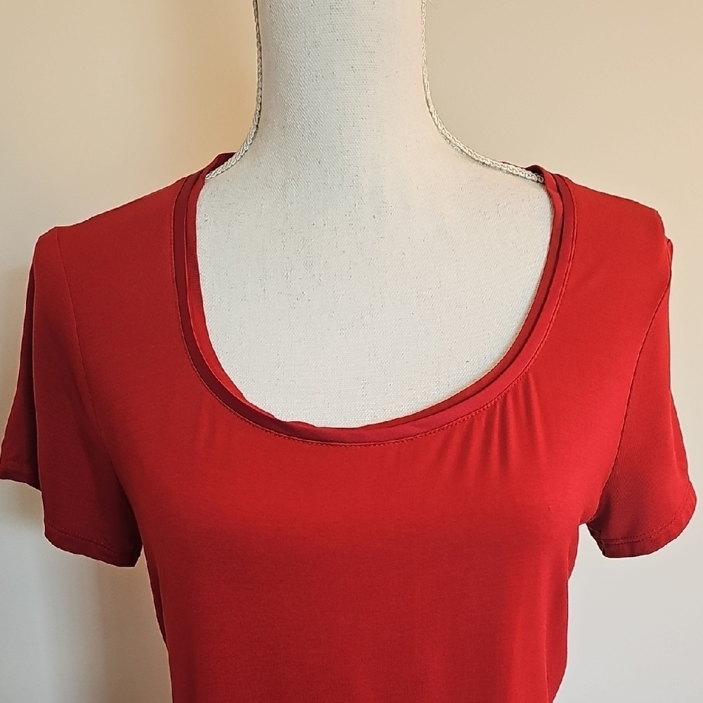 White House Black Market Red Short Sleeve Top - Picture 2 of 6